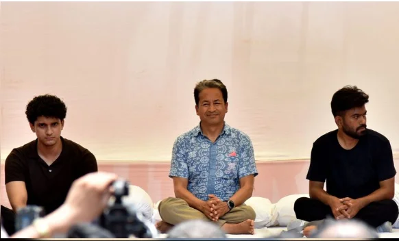 Sonam Wangchuk Begins Hunger Strike at Jantar Mantar, Joins CJP Protest