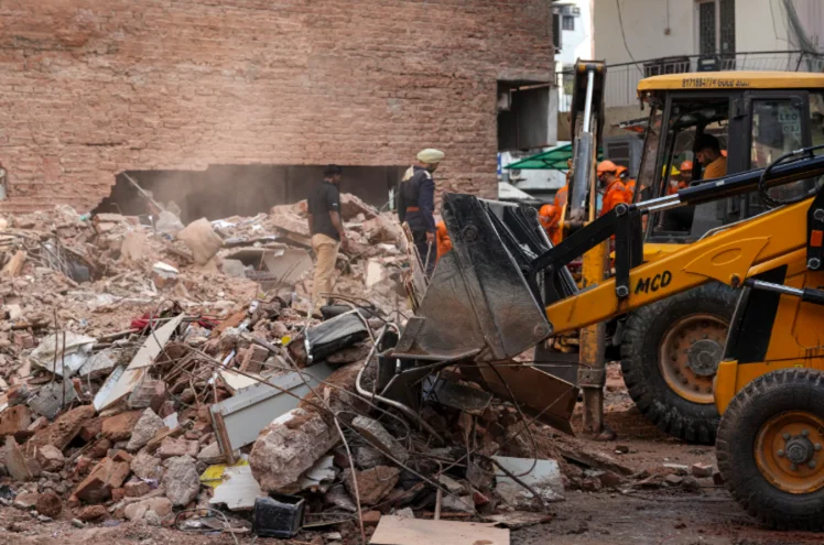 Delhi building collapse: Death toll rises to 7, 12 rescued; rescue ops enter day 2