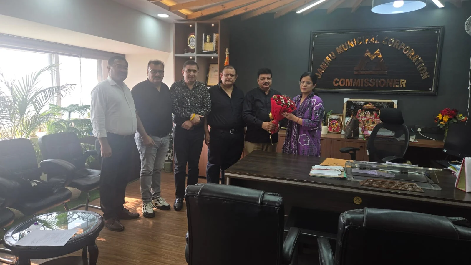 CCI President Arun Gupta Raises Key Civic Issues With JMC Commissioner