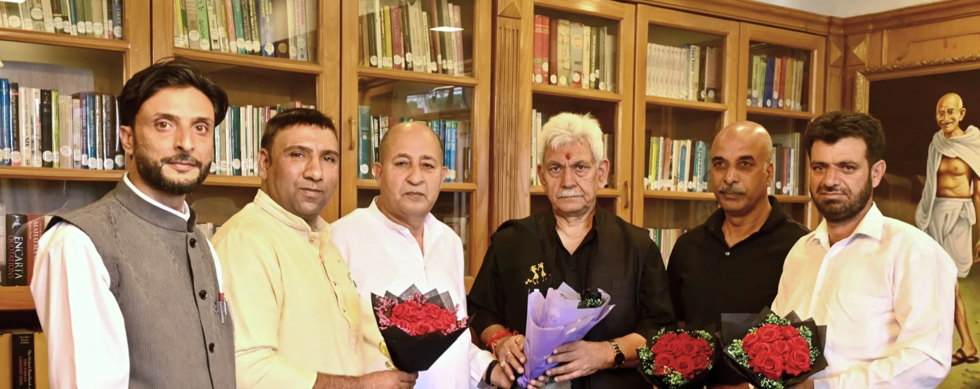 JD(U) delegation, others  call on LG Manoj Sinha