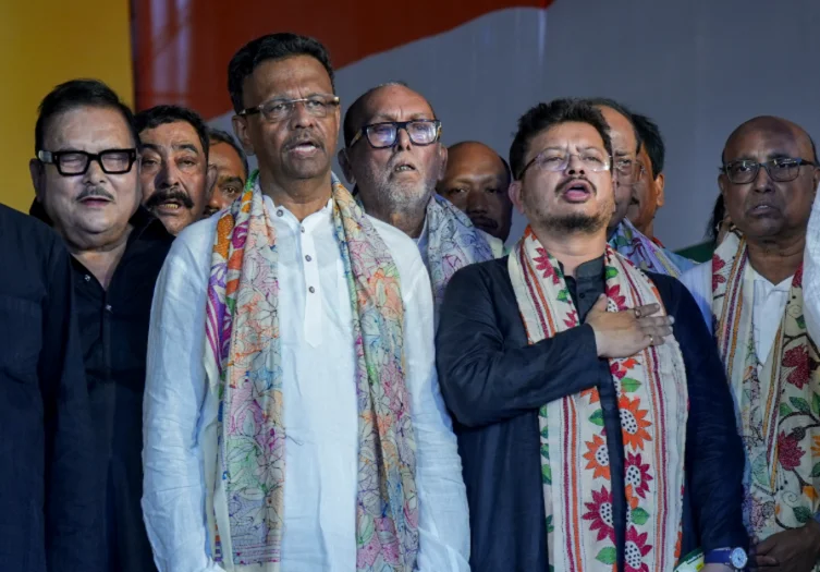 At TMC rebels’ rally, MLA Madan Mitra gives Mamata one month to leave Abhishek’s hand