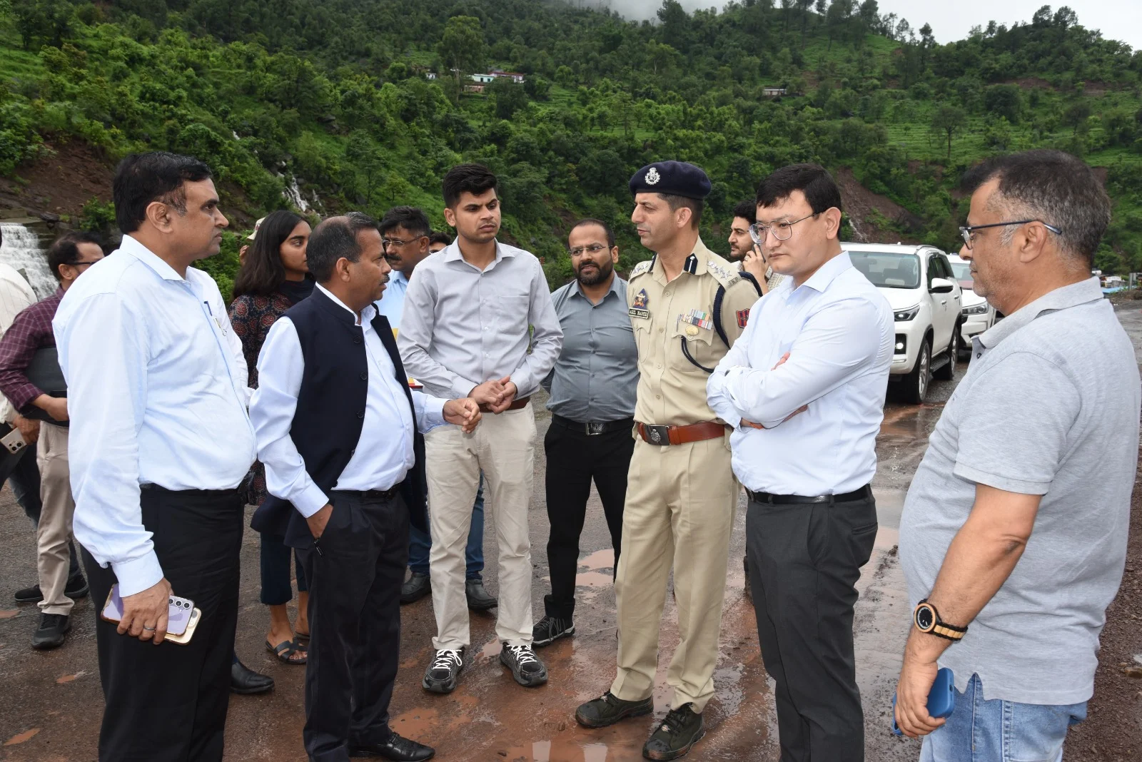 Anil Kumar inspects landslide-affected NH-44 stretches, reviews restoration works in Udhampur