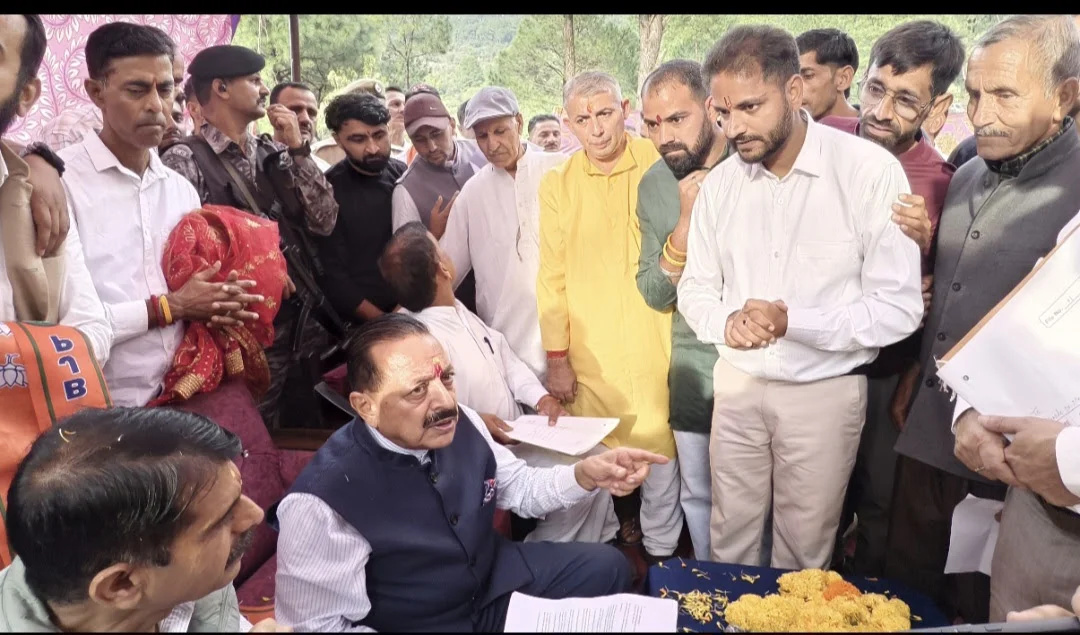 Union Minister Dr Jitendra Singh holds Public Darbar at Sukrala, Billawar; Several issues resolved on spot