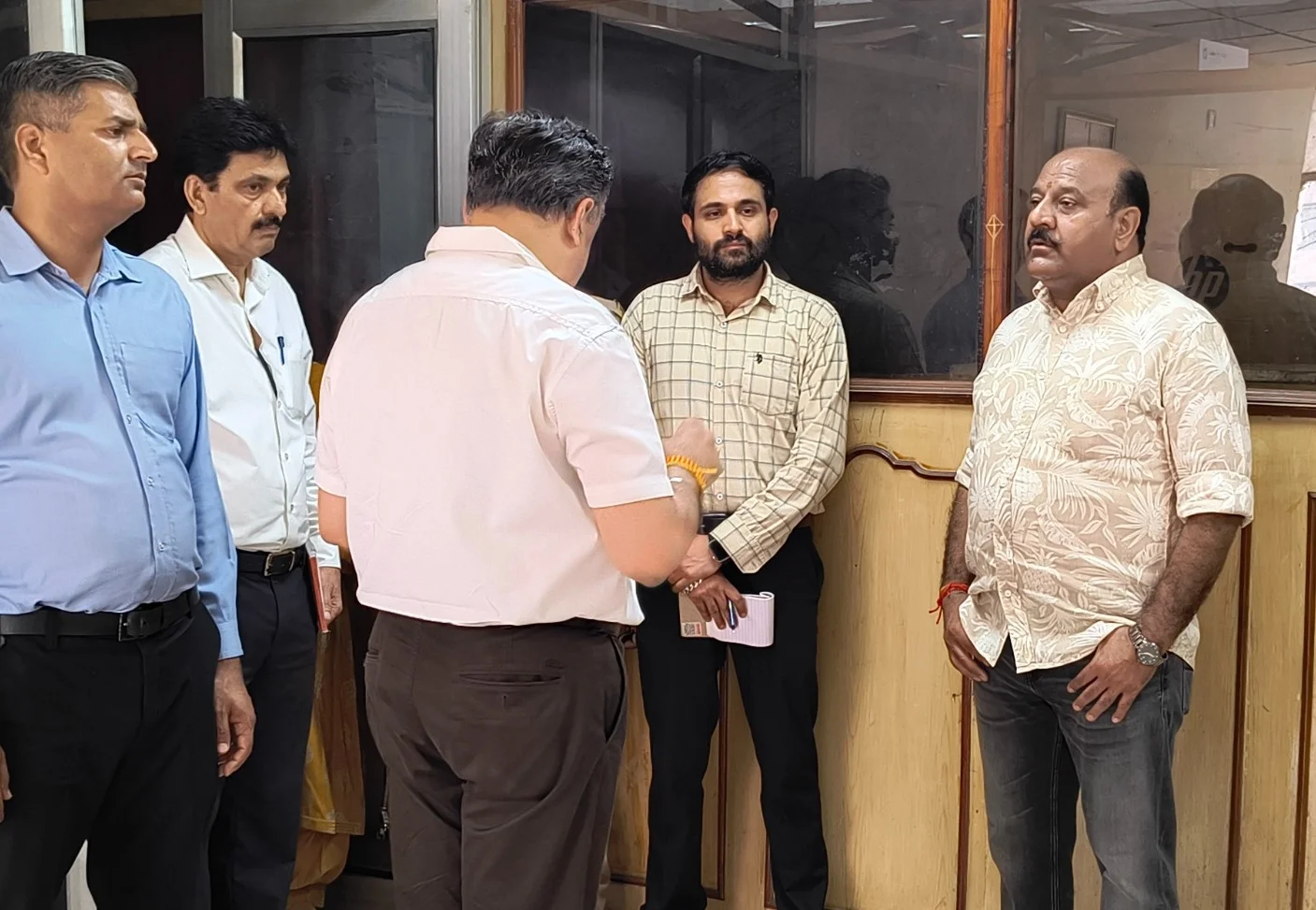 Dy CM Surinder conducts surprise inspection of PMGSY, JKPCC, DIQC offices