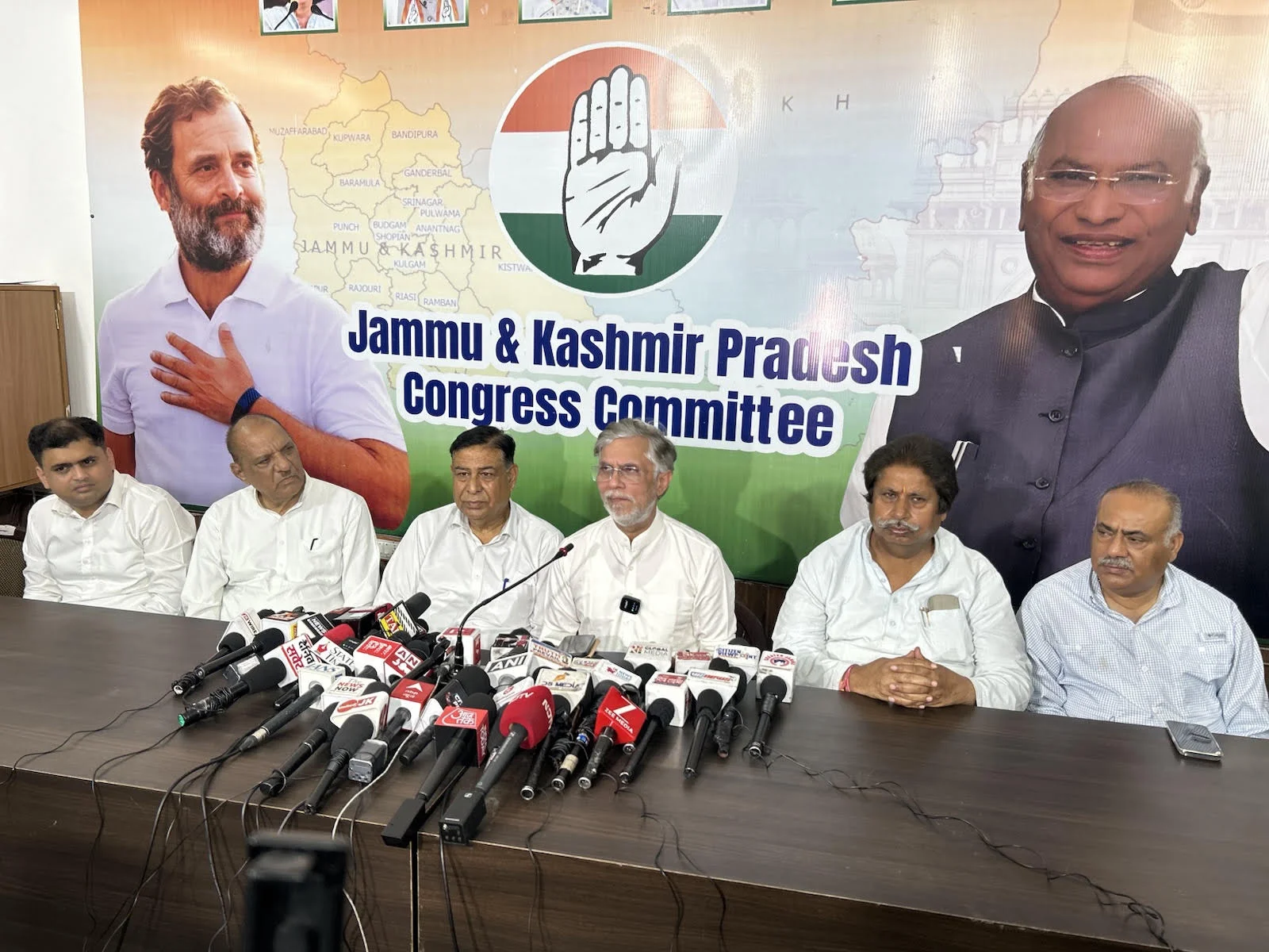 Pawan Khera Raises Questions Over Ram Temple Trust Allegations, Demands Independent Probe