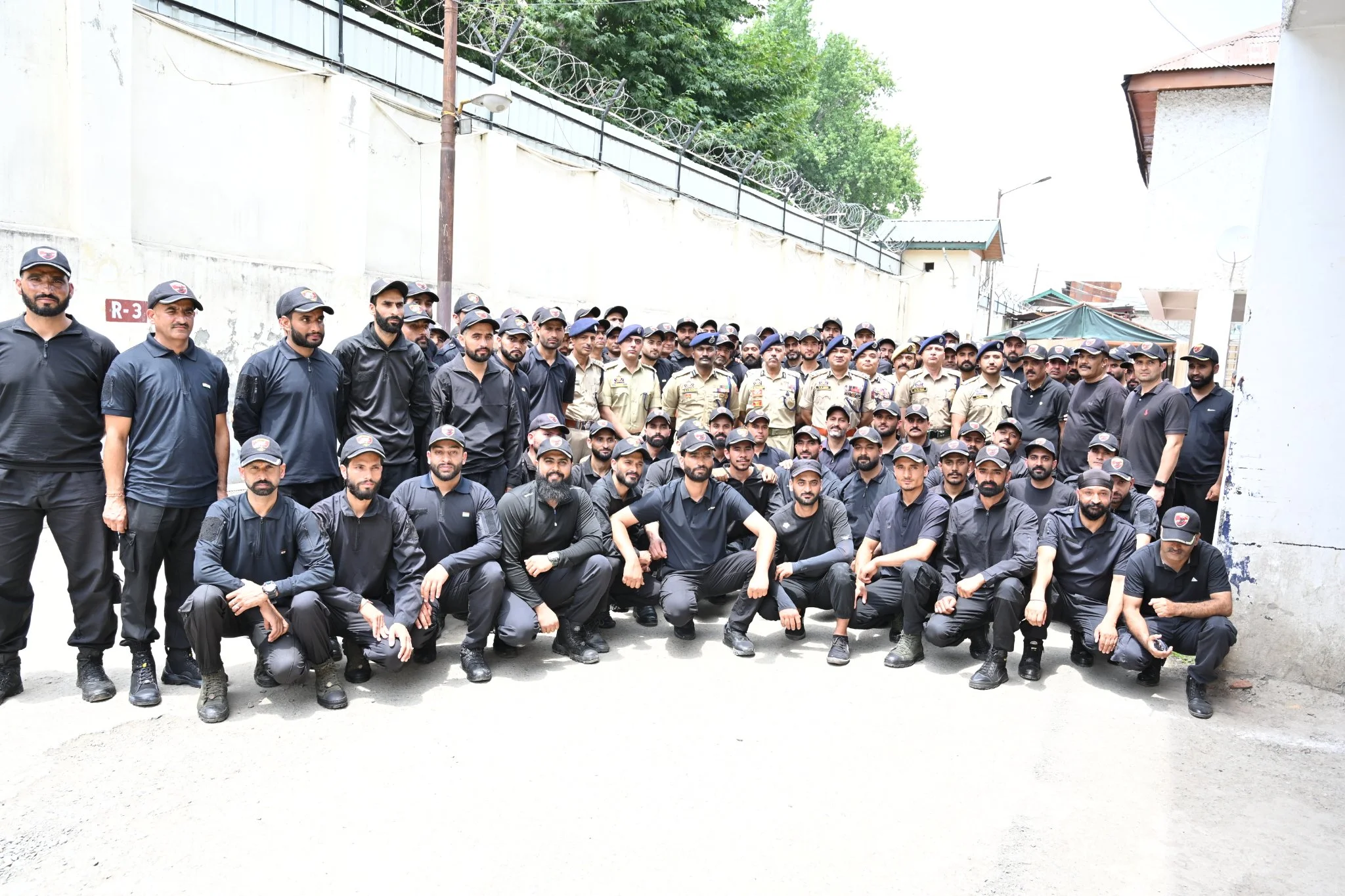 DGP Nalin Prabhat Reviews SOG Readiness, Security Arrangements During Cargo Visit
