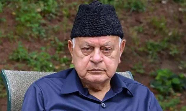 NC chief Dr Farooq Abdullah visits Harbans Singh's family in Jammu, offers condolences