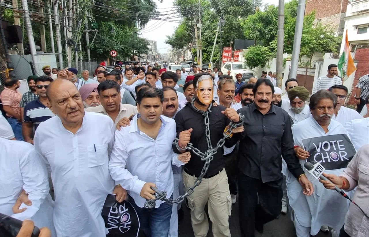 Congress Protests in Jammu, Demands CEC Gyanesh Kumar’s Resignation