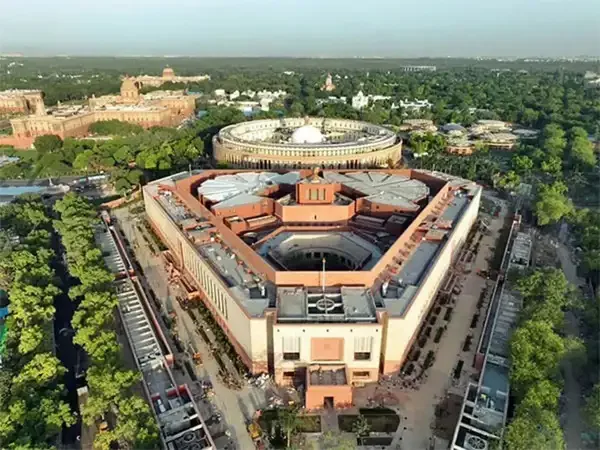 Parliamentary Panel Suggests Suspension, Not Removal, Of PM, CMs After 30 Days In Custody For Serious Offences