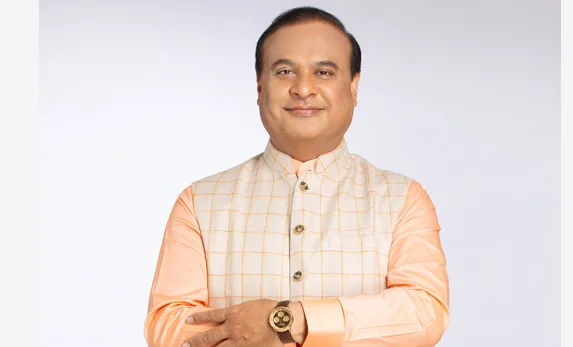 Himanta unveils bust of first Indian tea planter, charity auction raises Rs 2.26 cr for flood relief