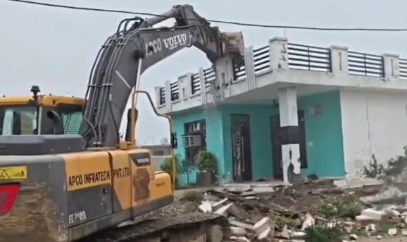 J&K Authorities Demolish ₹3 Crore Worth of Properties Linked to Drug Peddlers in Jammu