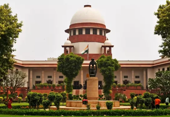 SC Seeks Centre, States’ Response On Plea To Confiscate Property Of Paper Leak Offenders