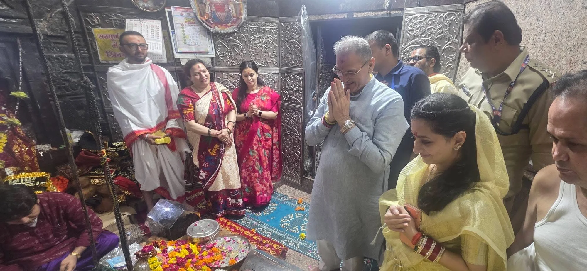 HP Governor Kavinder Gupta offers prayers at Mahakaleshwar, Kal Bhairav, Mangalnath Temples in Ujjain