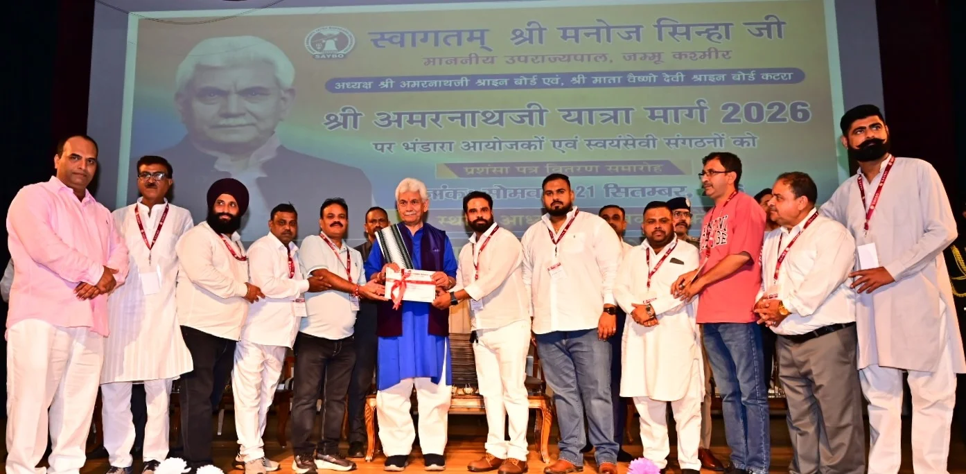 LG Manoj Sinha felicitates Langar Organisations on successful culmination of Shri Amarnath Ji Yatra 2026