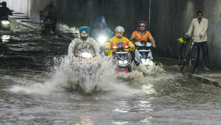 Heavy Rain Likely in Haryana, Punjab; Very Heavy Rain Forecast for J&K, Himachal Pradesh