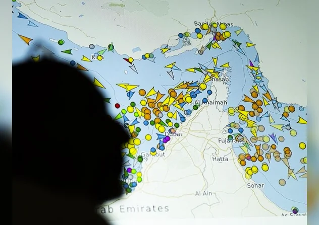 Hormuz Shipping Traffic Remains Disrupted as Iran Warns of US ‘Miscalculation’