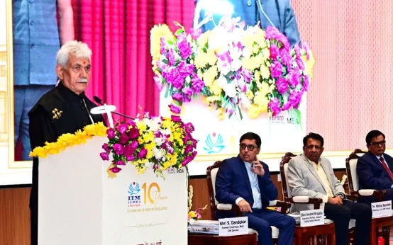 LG Sinha Calls For Distinctive Academic Identity, Experiential Learning At IIM Jammu