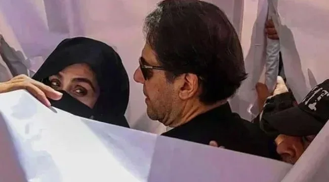 Pak HC Orders Jail Authorities to Keep Imran Khan, Wife Out of Solitary Confinement