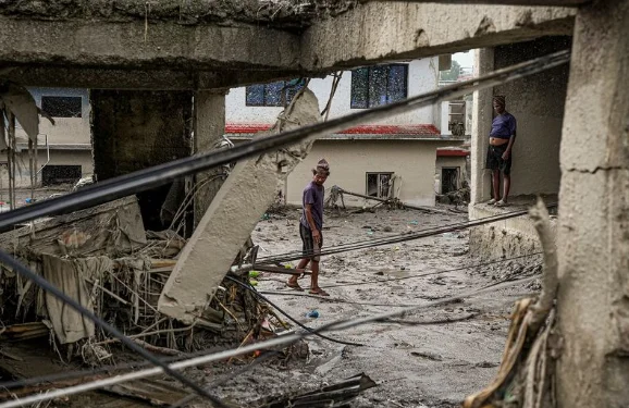 Flood-Hit Nepal Races to Restore Roads, Bridges With India, China Aid