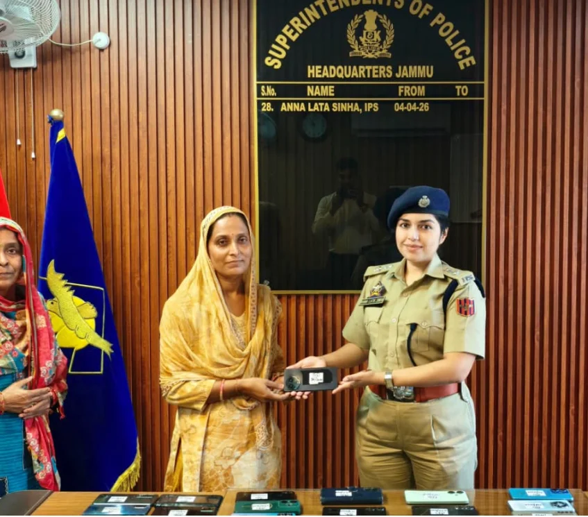 Jammu Police Returns 60 Lost Mobile Phones Worth Rs 10 Lakh to Owners