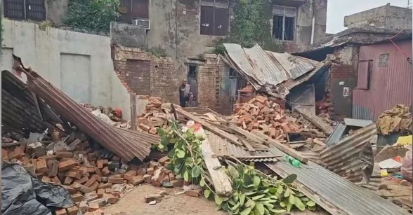 Demolition Drive at Parade Sabzi Mandi Sparks Traders’ Protest